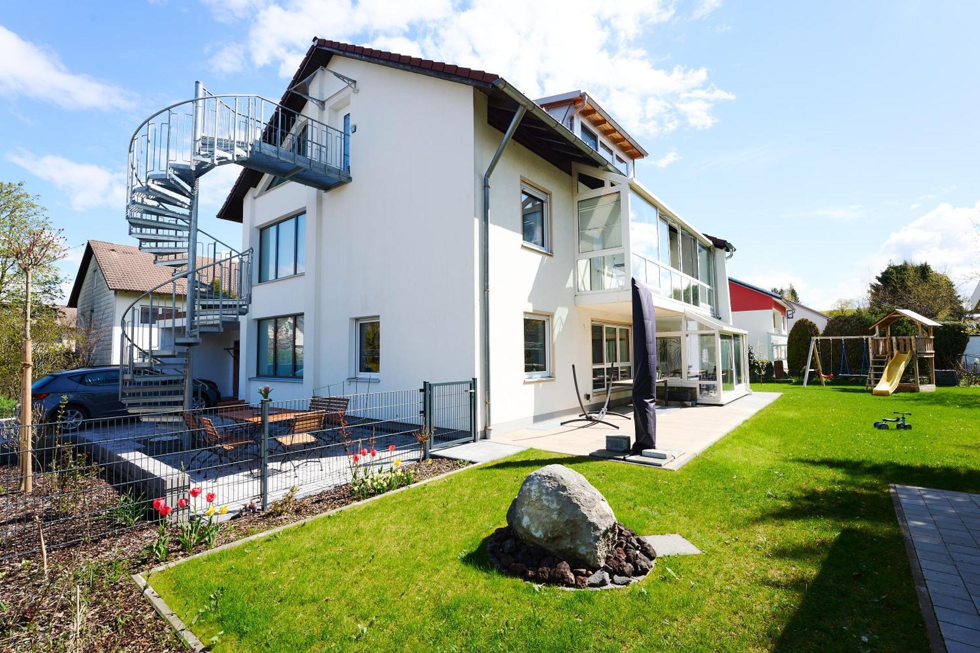 Ruhige Ferienwohnung Naehe Des Zentrums Marktoberdorf Bagian luar foto